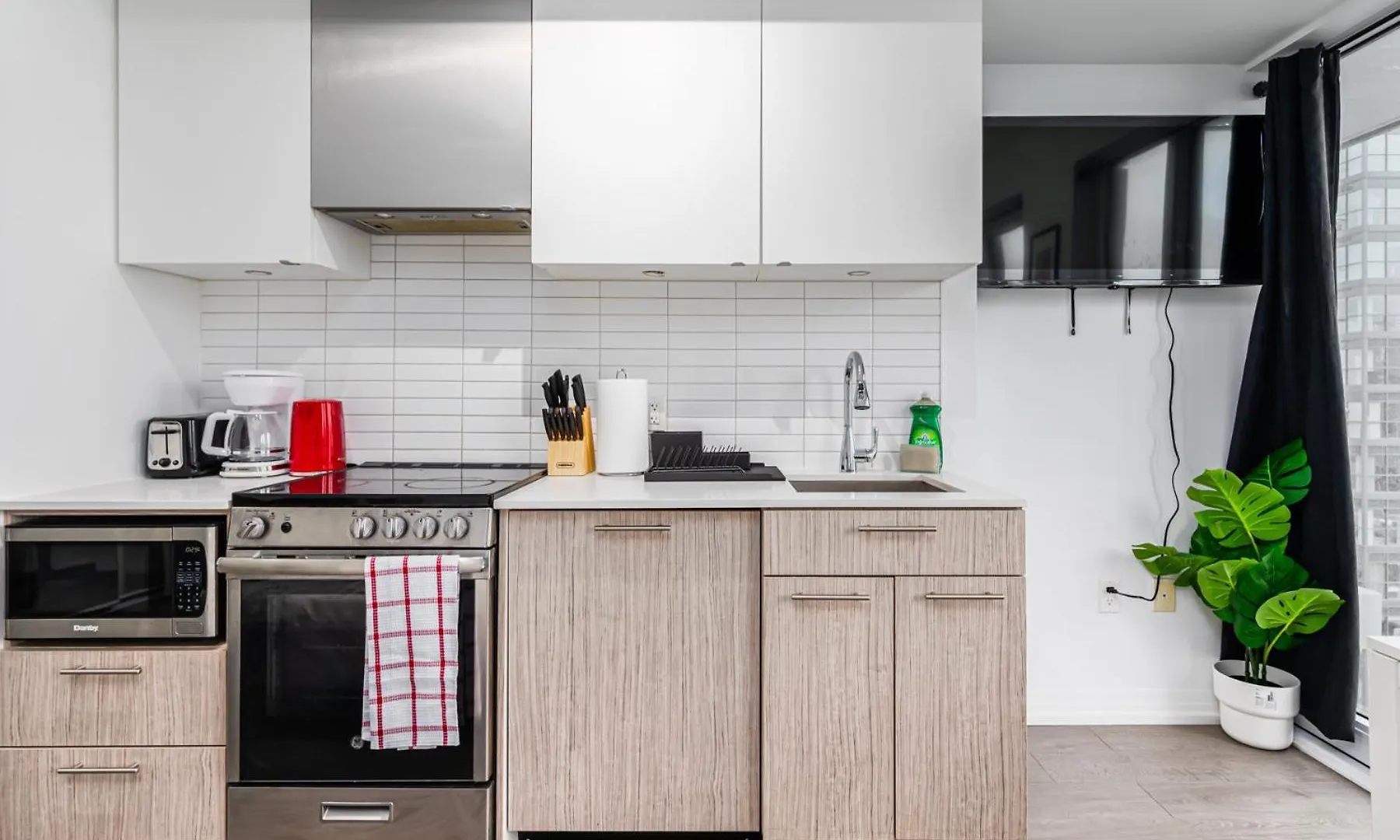 Jarvis Apartment Toronto